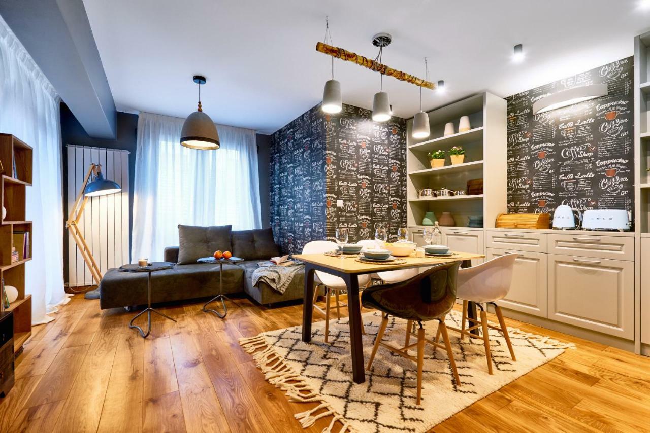 Stylish And High-End Designer Apartments In City Center Sofia Exterior foto